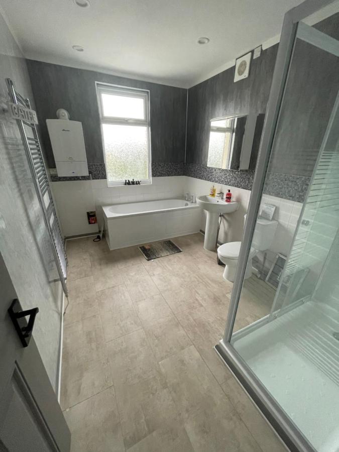 Bentley Place Crewe Ngoại thất bức ảnh