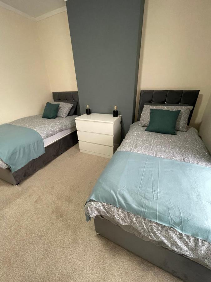 Bentley Place Crewe Ngoại thất bức ảnh