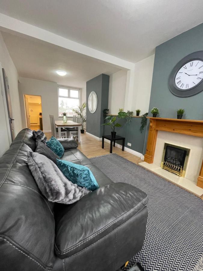 Bentley Place Crewe Ngoại thất bức ảnh