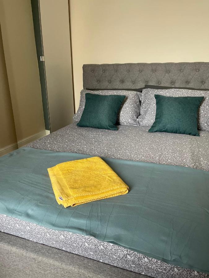 Bentley Place Crewe Ngoại thất bức ảnh